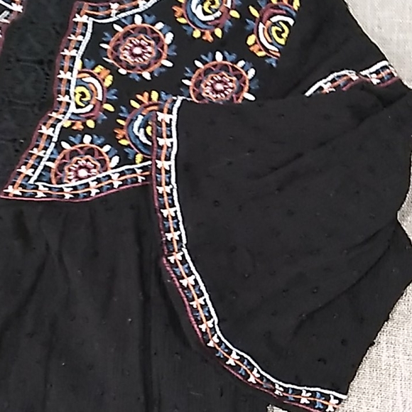 Miami  embroidery  tunic top - Picture 15 of 16